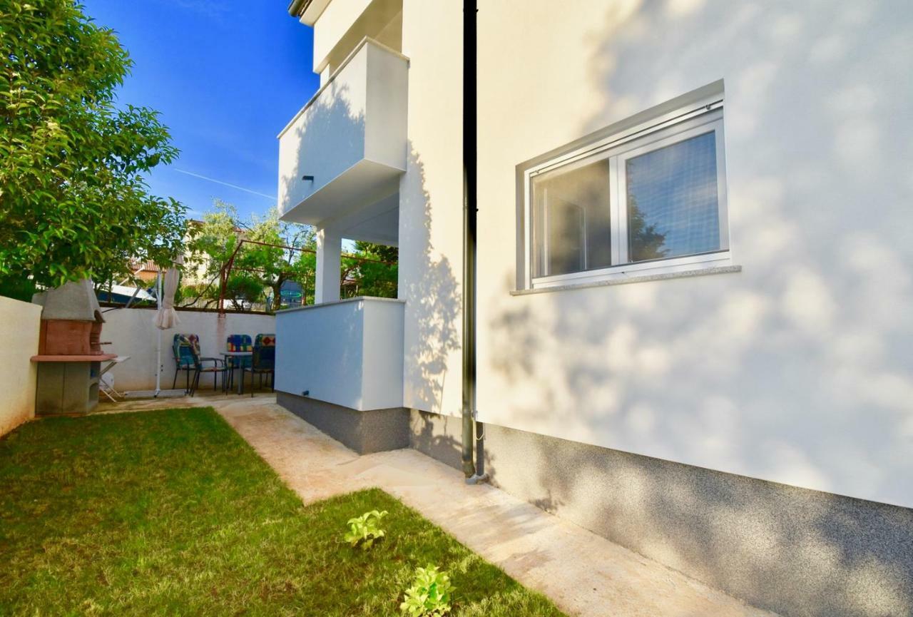 Apartments Mira Пула Экстерьер фото